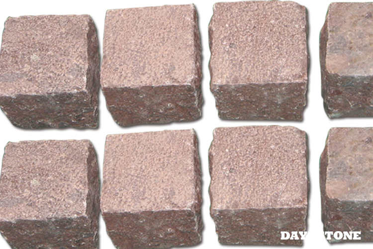 Cubes no Net PT-Red Granite Top Bushhhammered sides naturul split bottom sawn 10x10x10cm - Dayi Stone